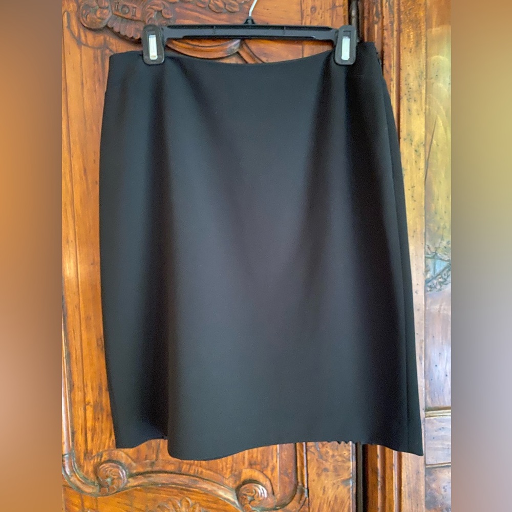 Ann Taylor black skirt with double pleats, size 10P